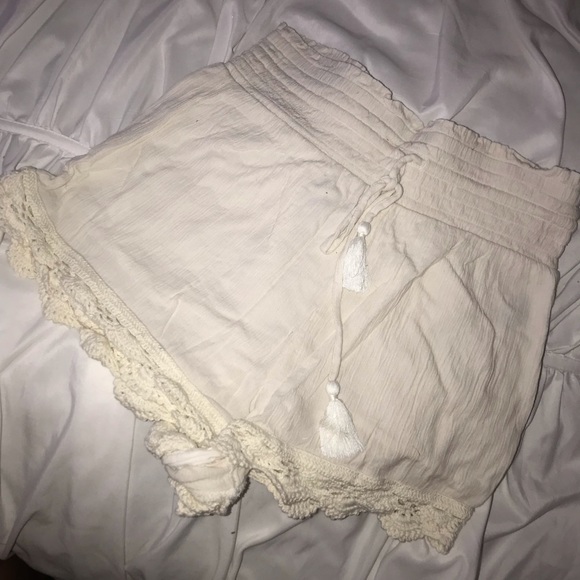 Lace flowy shorts ivory - Picture 1 of 2